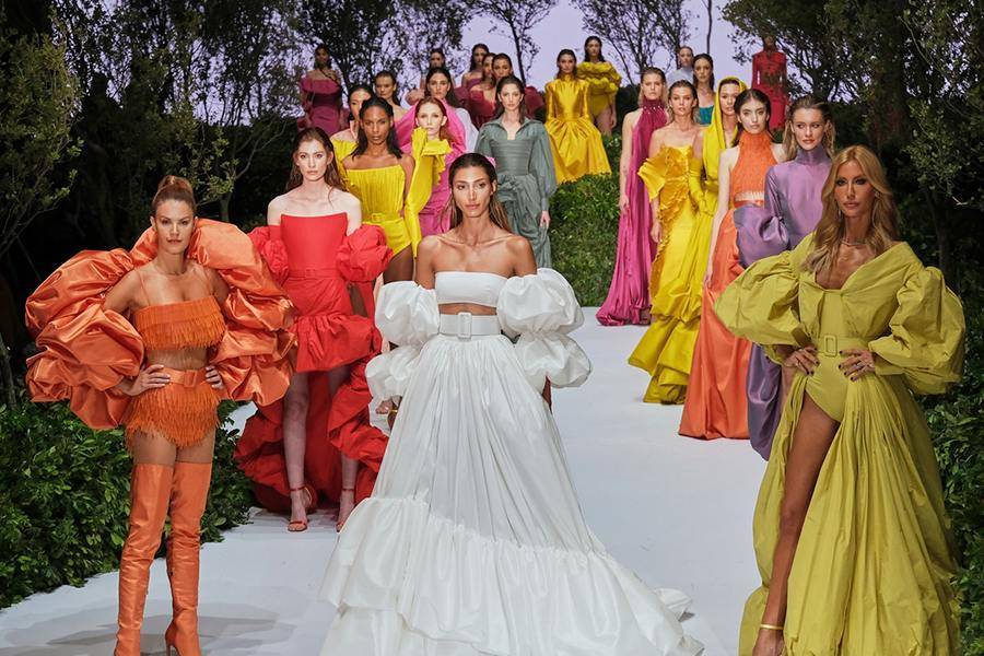 IF Wedding podyumları modaya yön verdi